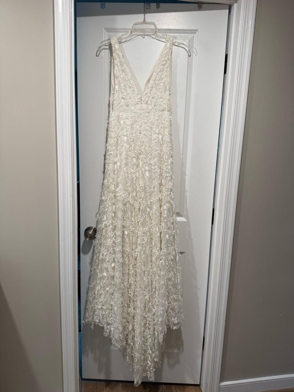 Jenny Yoo Cream Lace V-Neck A-Line Wedding Gown - Picture 2 of 3
